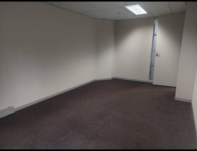 154M² BUILDING TO LET IN CAPE TOWN CITY CENTRE